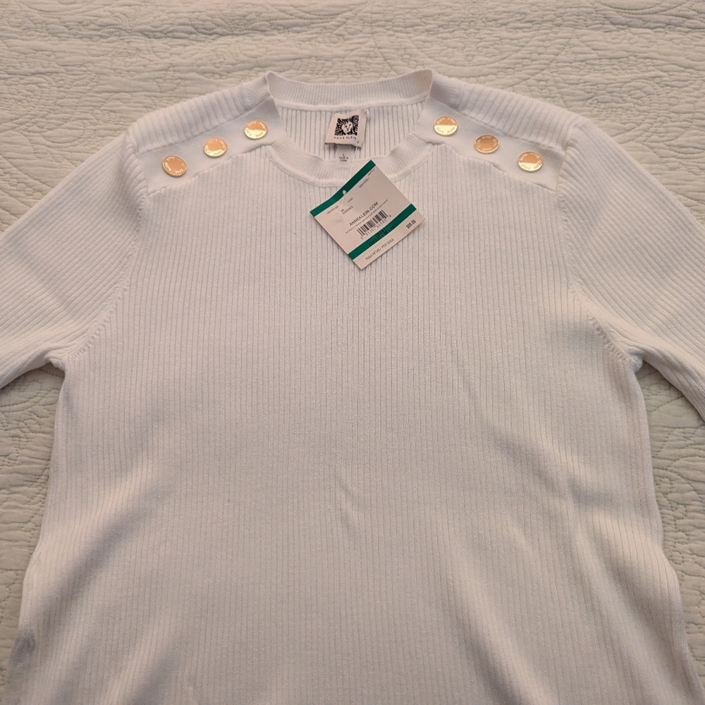 Anne Klein short sleeve sweater.